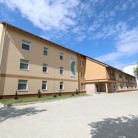 Smart Rooms Szekesfehervar Exterior photo